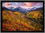 Jesień, Chmury, Góry, San Juan Mountains, Góra, Mount Sneffels, Dolina, Las, Kolorowe, Drzewa, Kolorado, Stany Zjednoczone