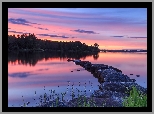 Jezioro, Indian Pond Lake, Kamienie, Zachód słońca, Drzewa, Odbicie, Forks, Stan Maine, Stany Zjednoczone