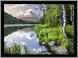 Stany Zjednoczone, Oregon, Stratowulkan, Mount Hood, Las, Trawa, Drzewa, Chmury, Góry, Jezioro, Odbicie, Kamienie, Brzeg