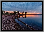 Stany Zjednoczone, Kolorado, Park stanowy, Chatfield State Park, Jezioro, Chatfield Lake, Drzewa, Chmury