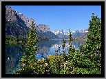 Stany Zjednoczone, Montana, Park Narodowy Glacier, Góry, Sierra Nevada Mountains, Jezioro, St Mary Lake, Drzewa