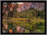 Stany Zjenoczone, Kalifornia, Park Narodowy Yosemite, Skały, Rzeka, Drzewa, Odbicie